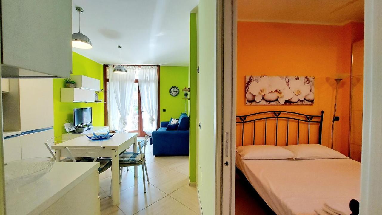 Colors Pool Apartment Bardolino Bagian luar foto