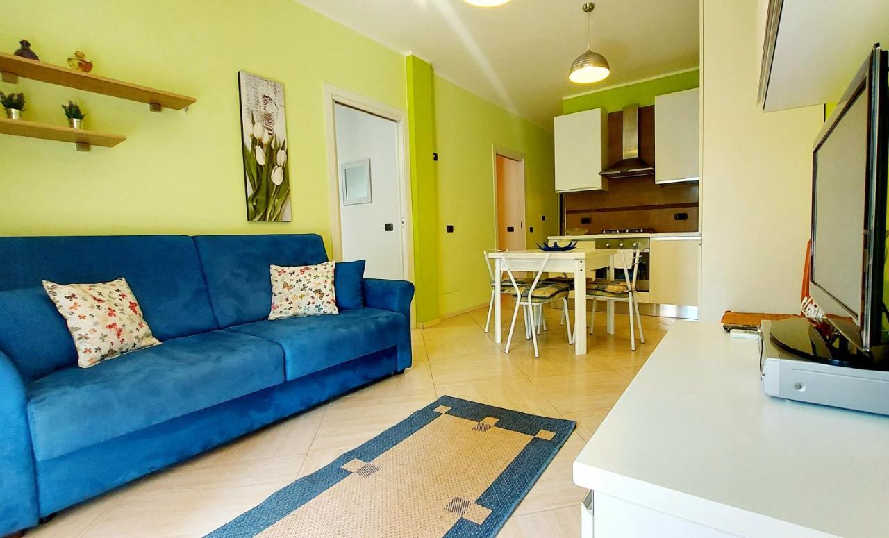 Colors Pool Apartment Bardolino Bagian luar foto