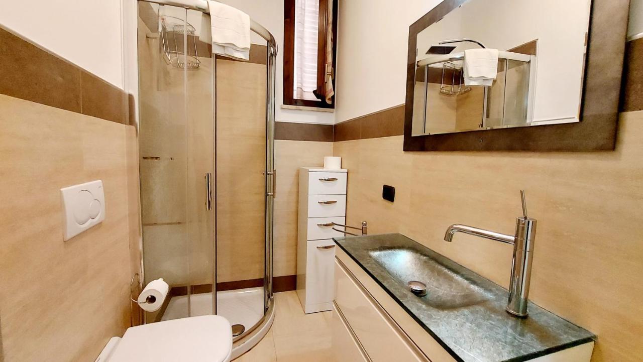 Colors Pool Apartment Bardolino Bagian luar foto