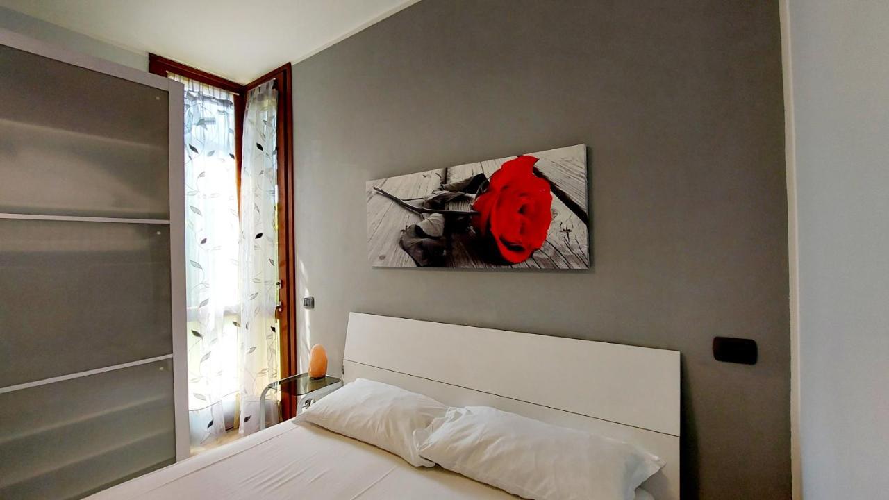 Colors Pool Apartment Bardolino Bagian luar foto
